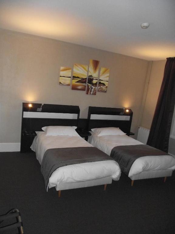 Logis Hotel Des Bourbons Montluçon Quarto foto